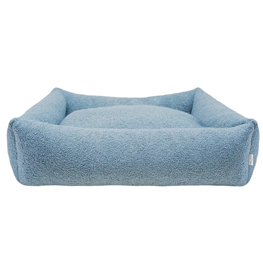 Calming Boucle Harmony Dog Bed in Harmony Blue