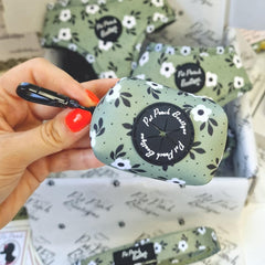 Green Meadow Daisy Poo Bag Holder