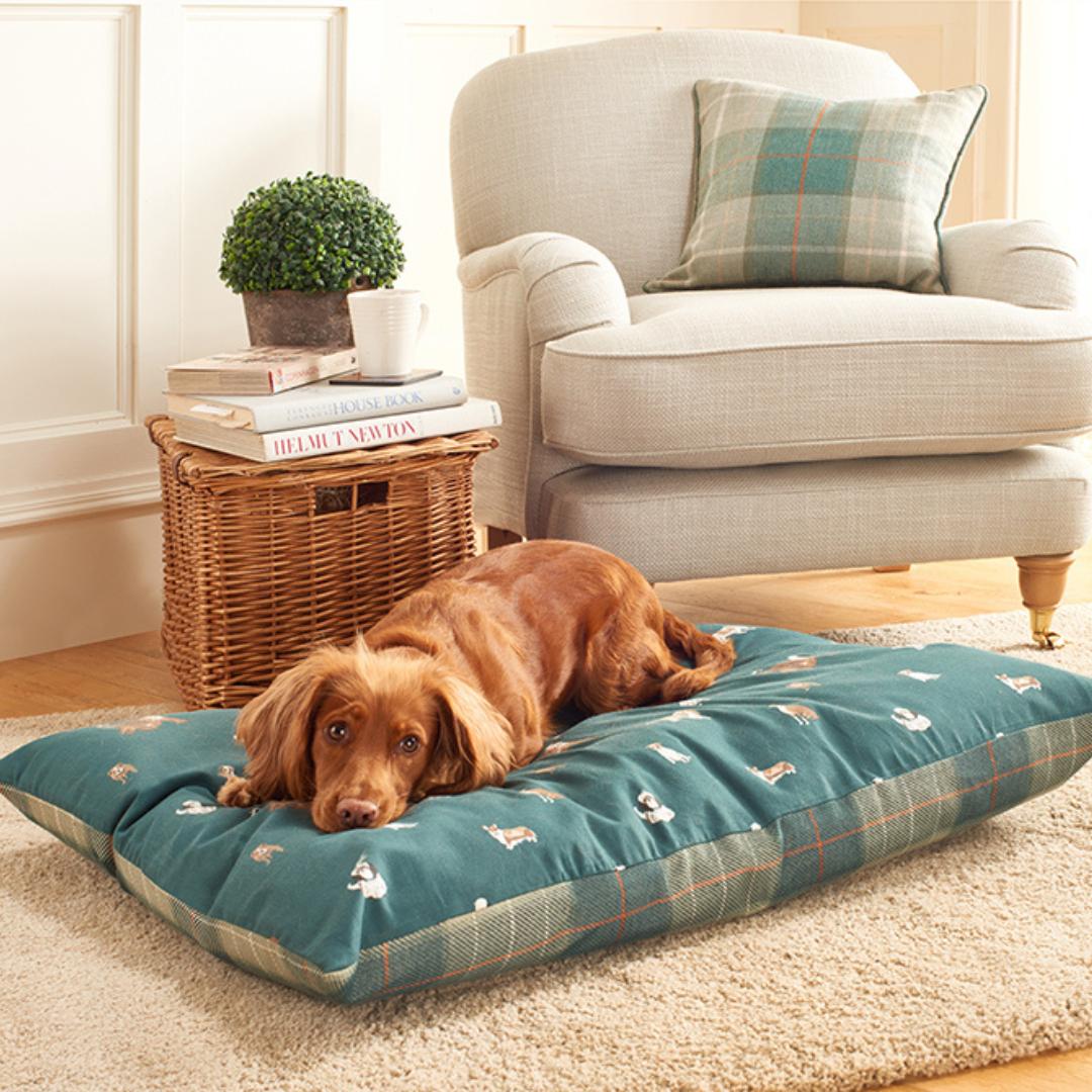 Laura Ashley Park Dogs Deep Duvet Dog Bed