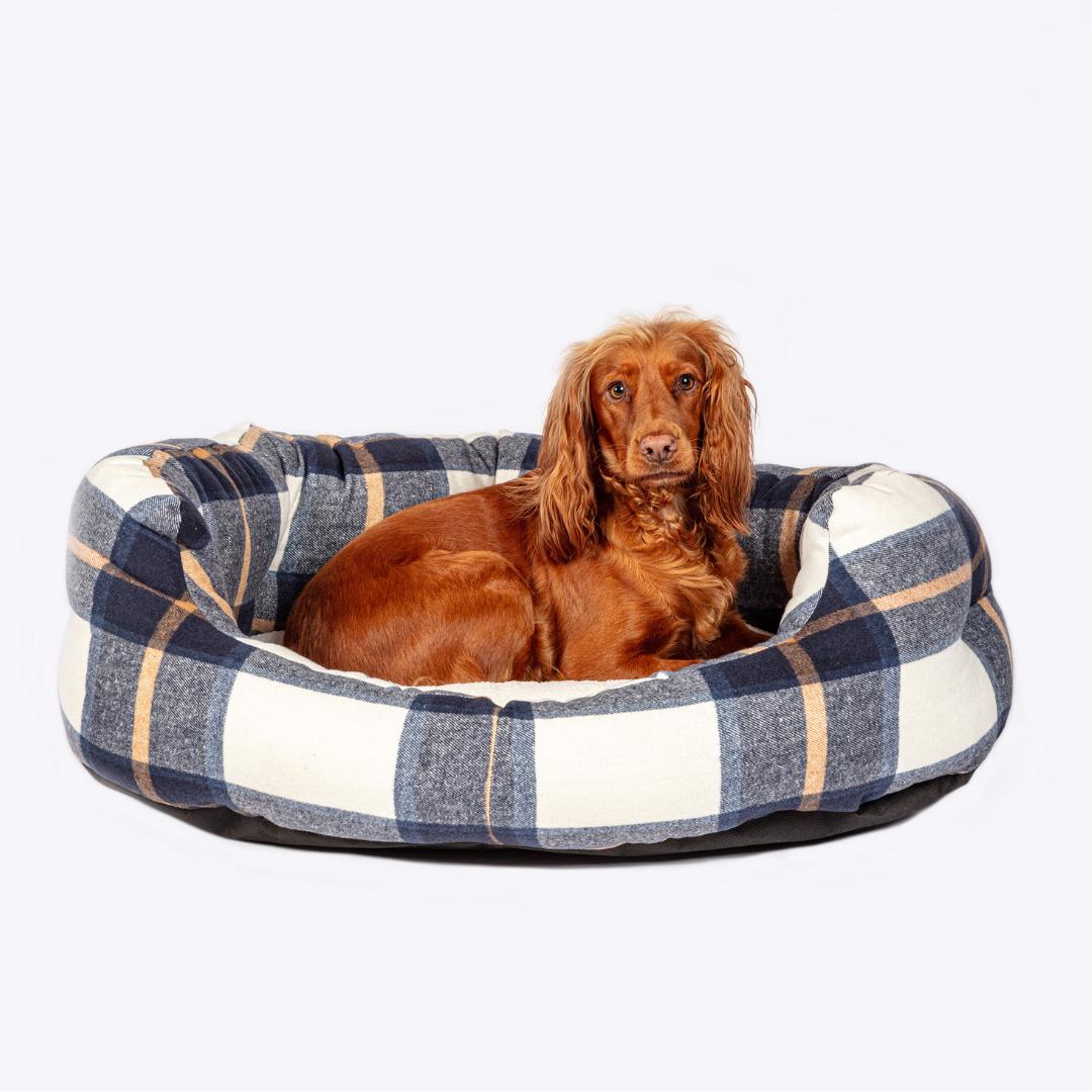 Navy Bowmore Deluxe Slumber Dog Bed | Danish Design