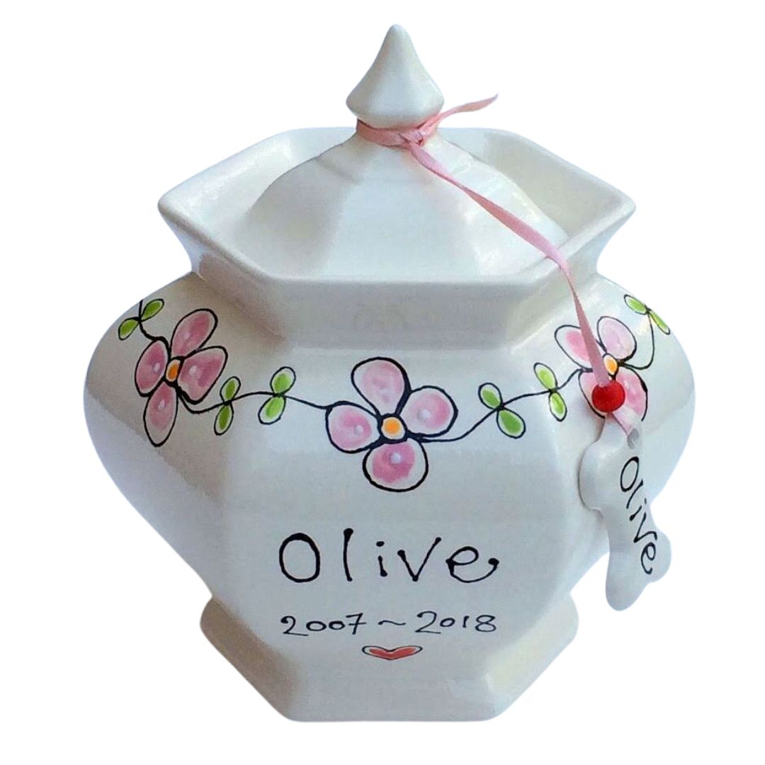 dog urns, memorials and keepsakes