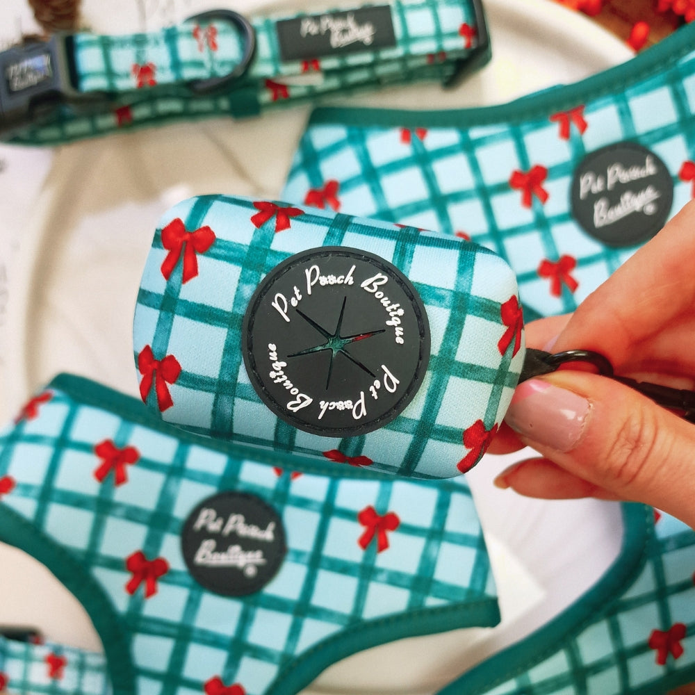 Festive Plaid Christmas Poo Bag Holder