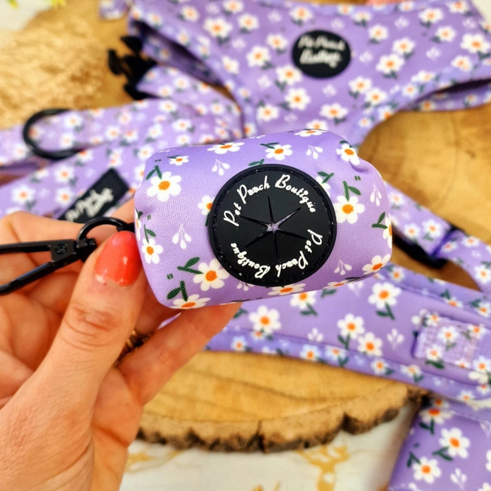 Lucky Little Lavender Daisies Poo Bag Holder