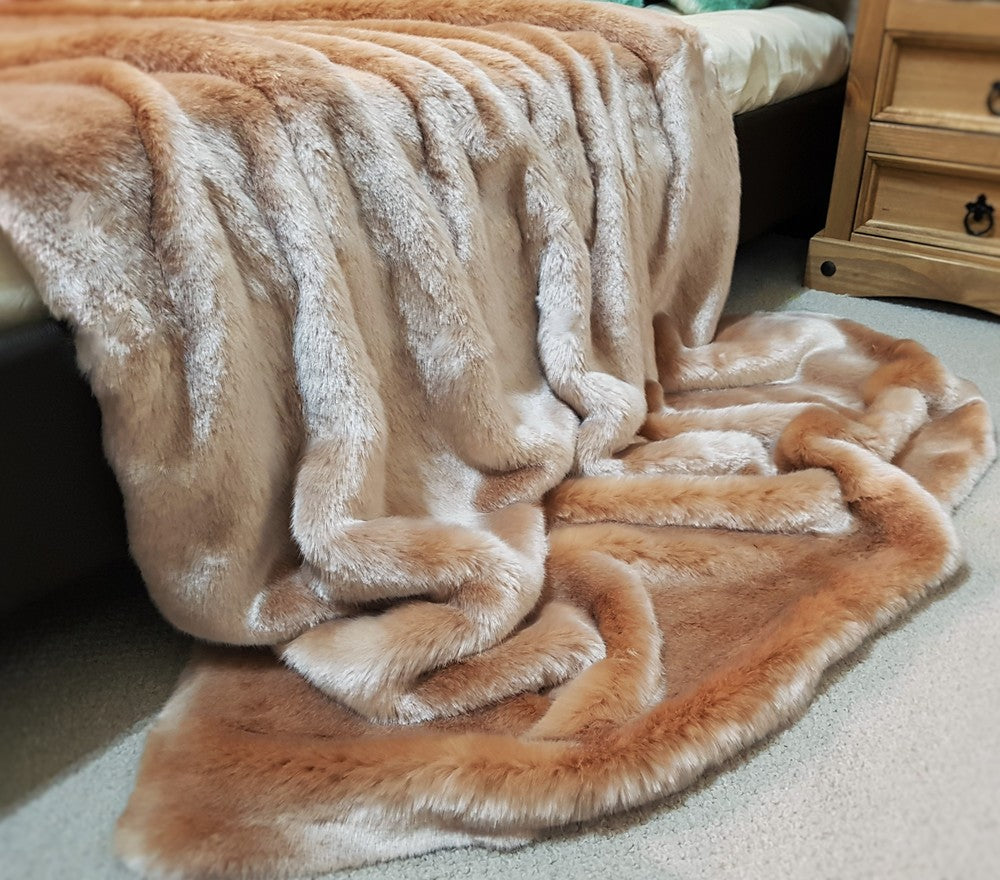 Luxury Faux Fur Pet Blanket Tissavel Blush Pink