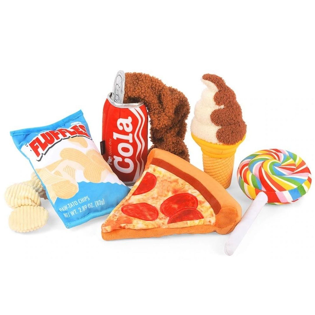 P.L.A.Y Snack Attack Puppy roni Pizza Dog Toy Chelsea Dogs